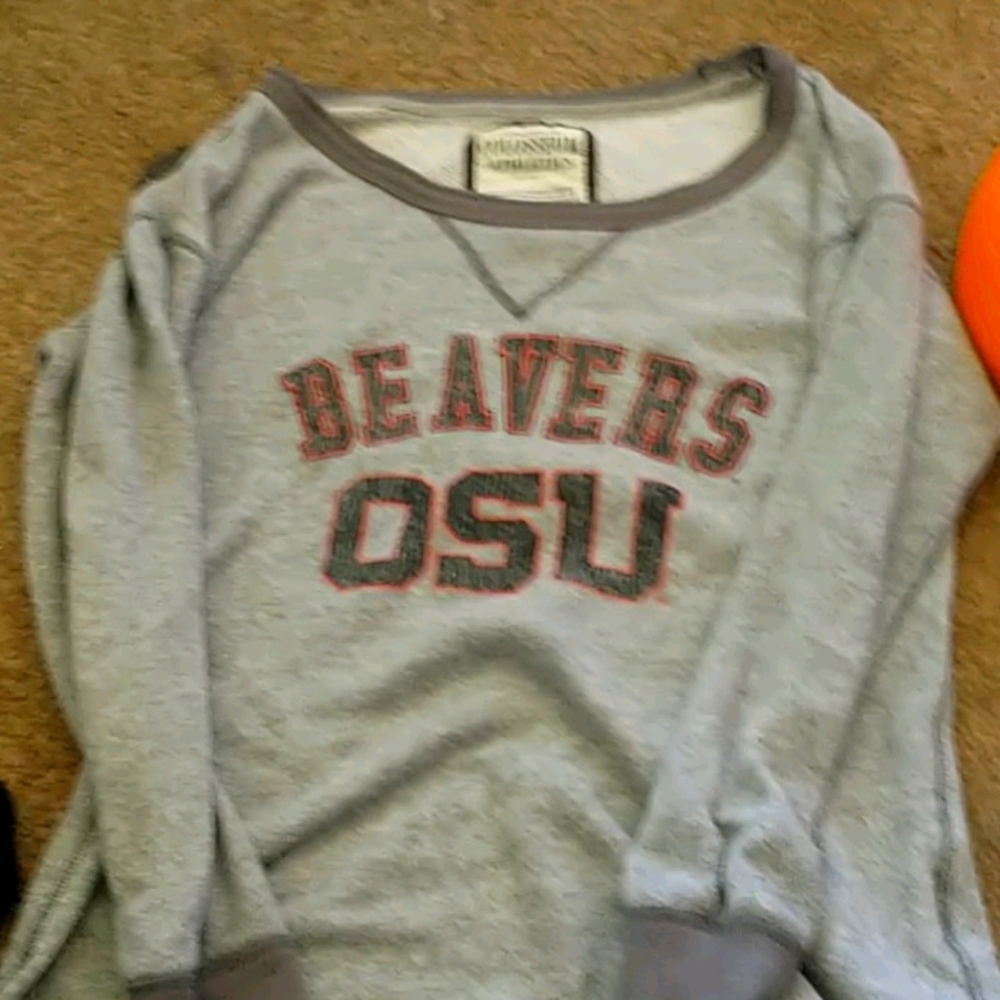 USU beavers long sleeve